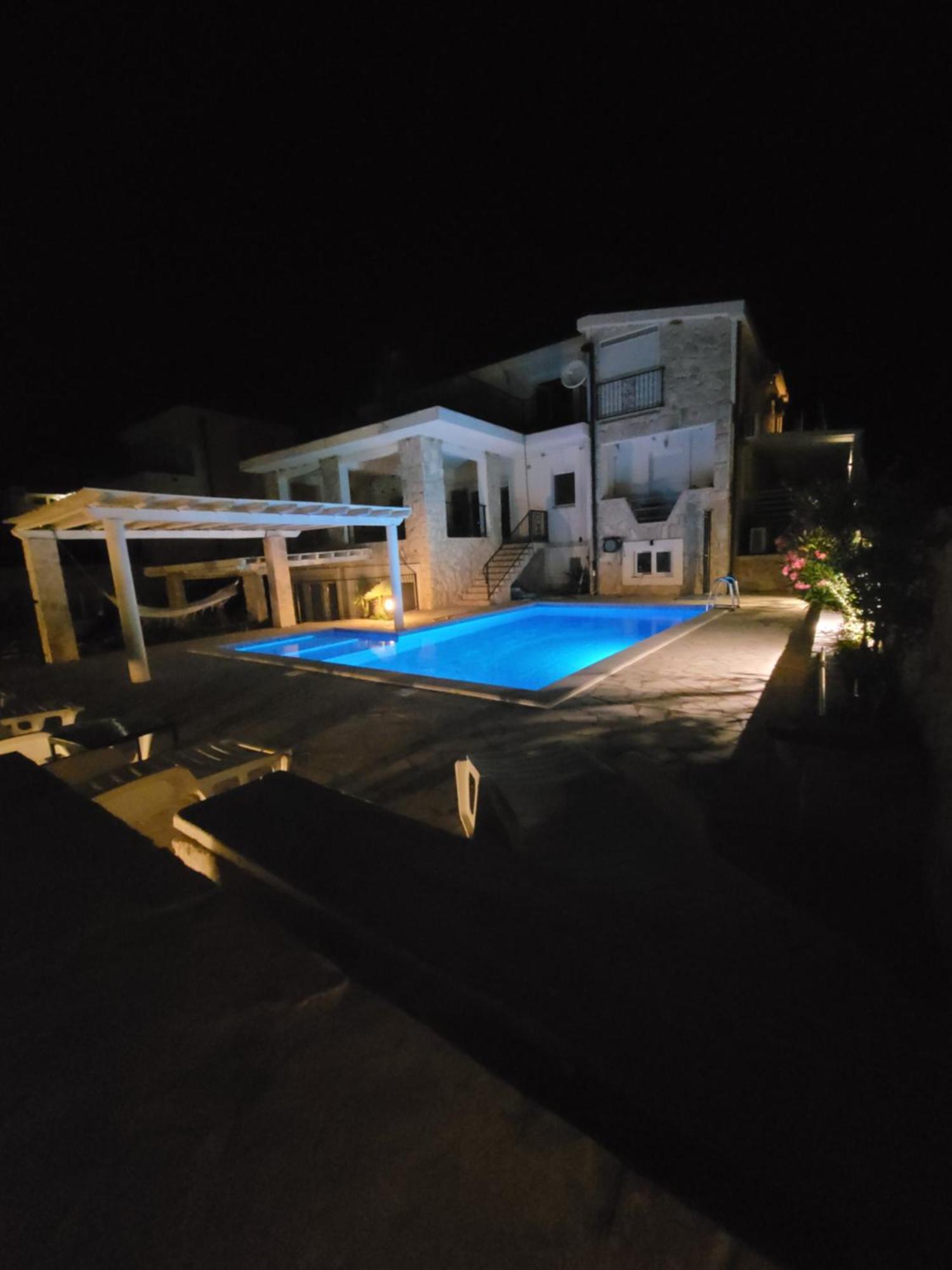 Villa Bosna Near Dubrovnik Very Beautiful Villa Entirely Privatized Swimming Pool, Jacuzzi, Sauna, Billiard, Ping-Pong Ivanica Exterior photo